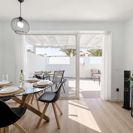 Ferlen House Ocean Breeze Retreat In 아파트
