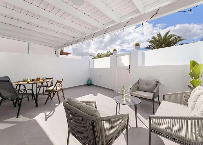 Ferlen House Ocean Breeze Retreat In *